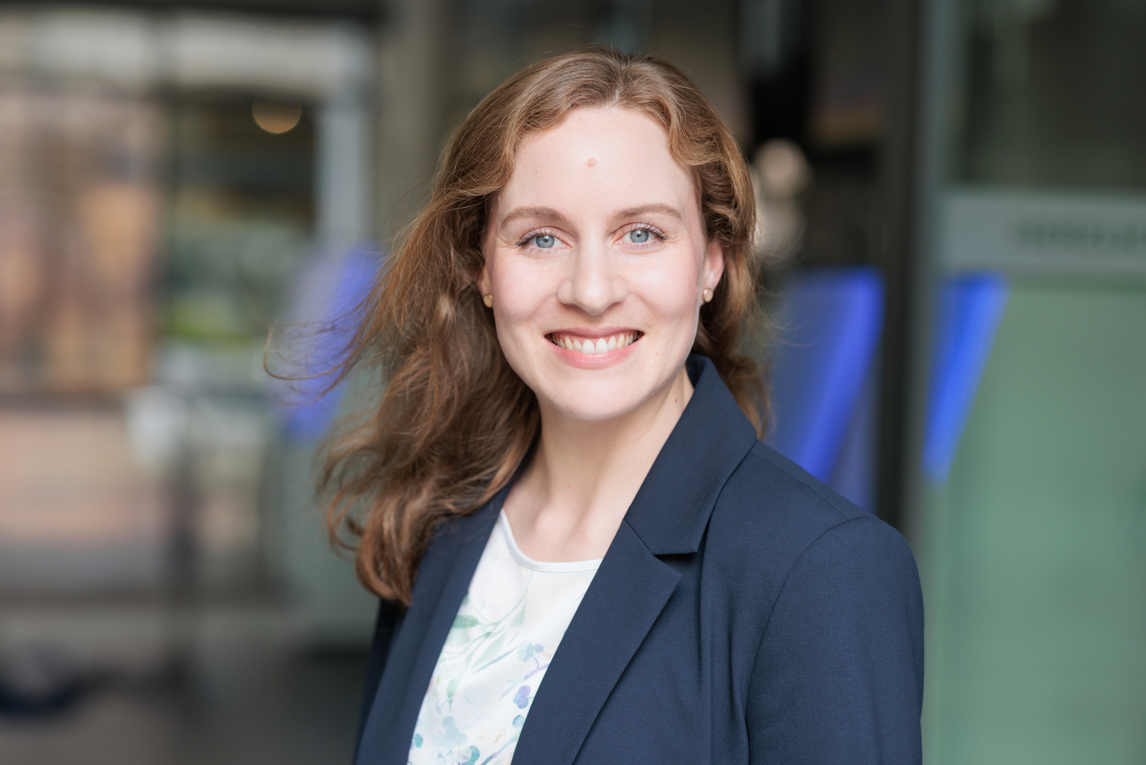 Astrid Stevens Finanzierungsspezialistin und Finanzierung von Immobilienprojekten